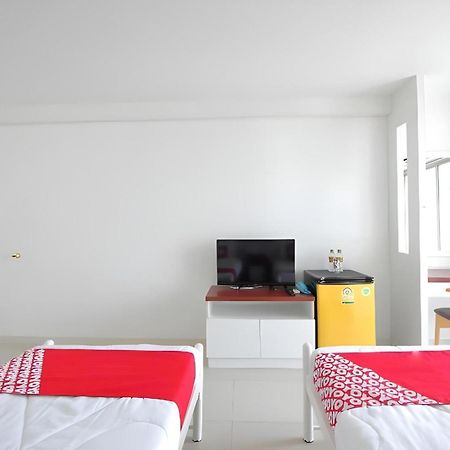 Super Oyo 498 Ladawan Villa Μπανγκόκ Εξωτερικό φωτογραφία