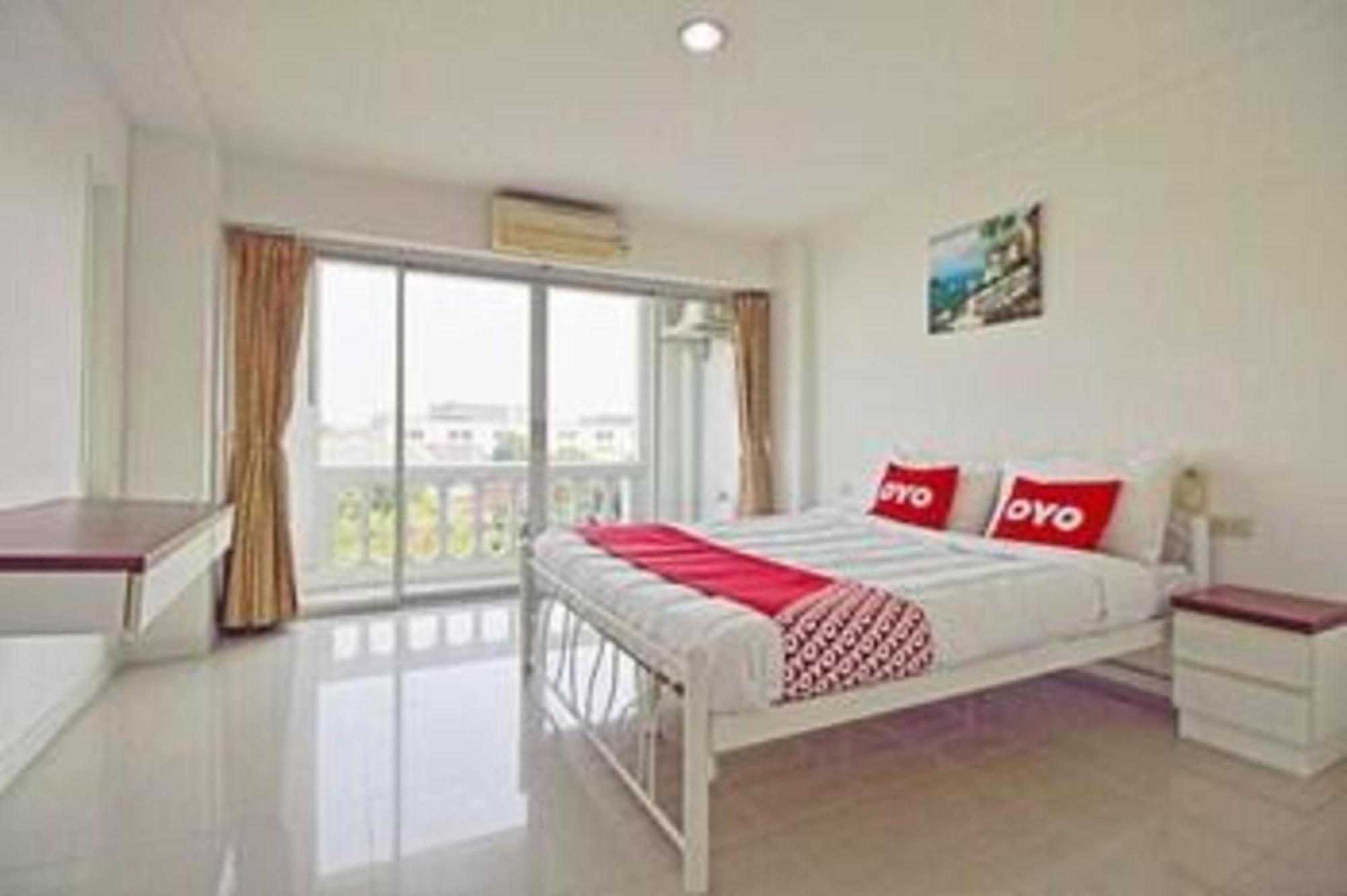 Super Oyo 498 Ladawan Villa Μπανγκόκ Εξωτερικό φωτογραφία
