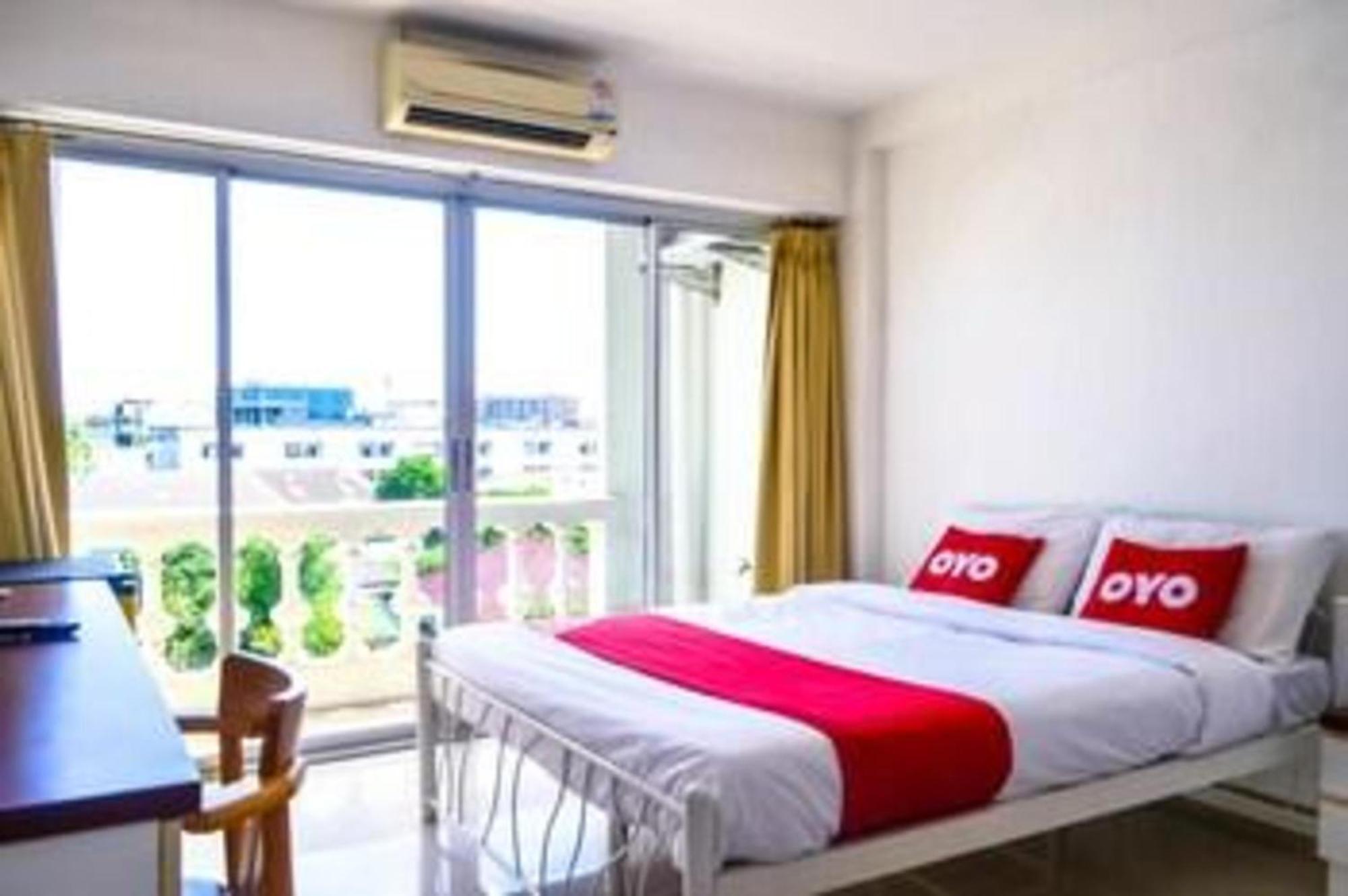 Super Oyo 498 Ladawan Villa Μπανγκόκ Εξωτερικό φωτογραφία
