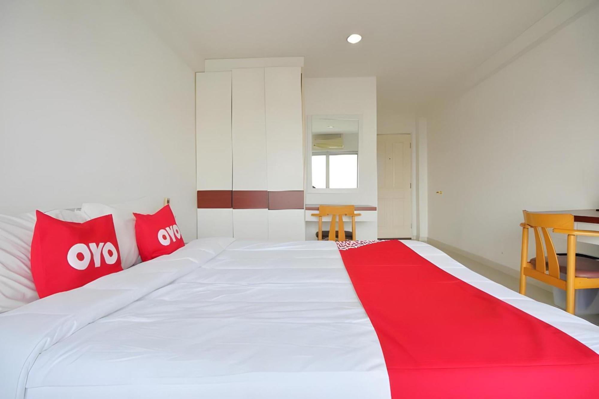 Super Oyo 498 Ladawan Villa Μπανγκόκ Εξωτερικό φωτογραφία